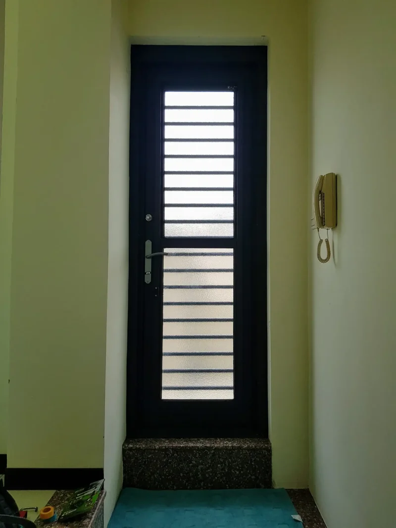 鏽鋼門改造為免拆框三合一通風門