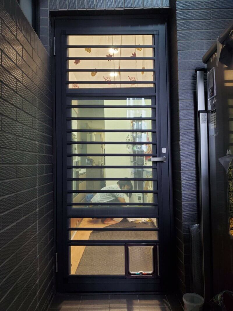 三合一通風門與貓門結合設計