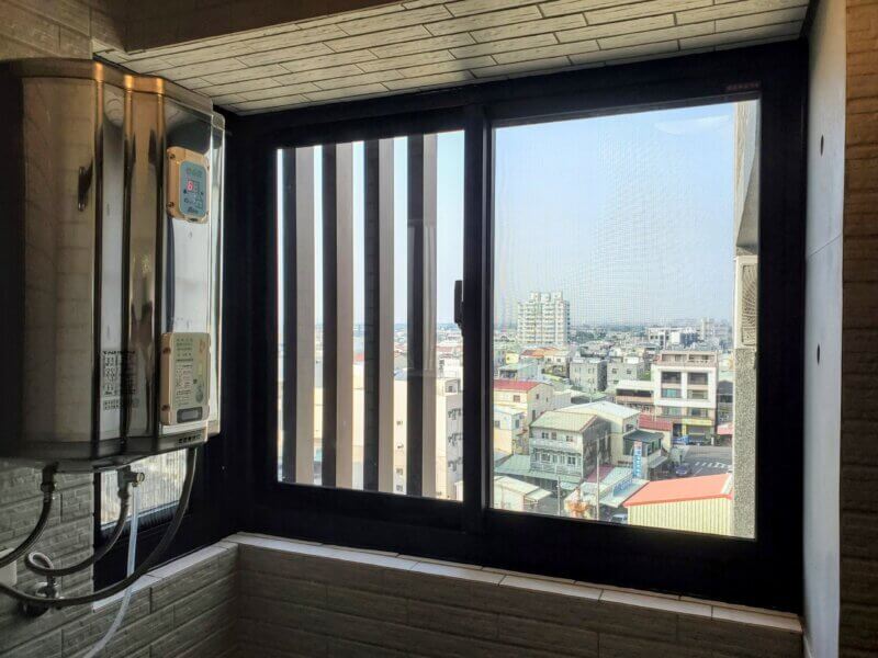 台南 新化 長青街 文旅宜居 陽台氣密窗 推射窗 摺疊紗窗 安裝