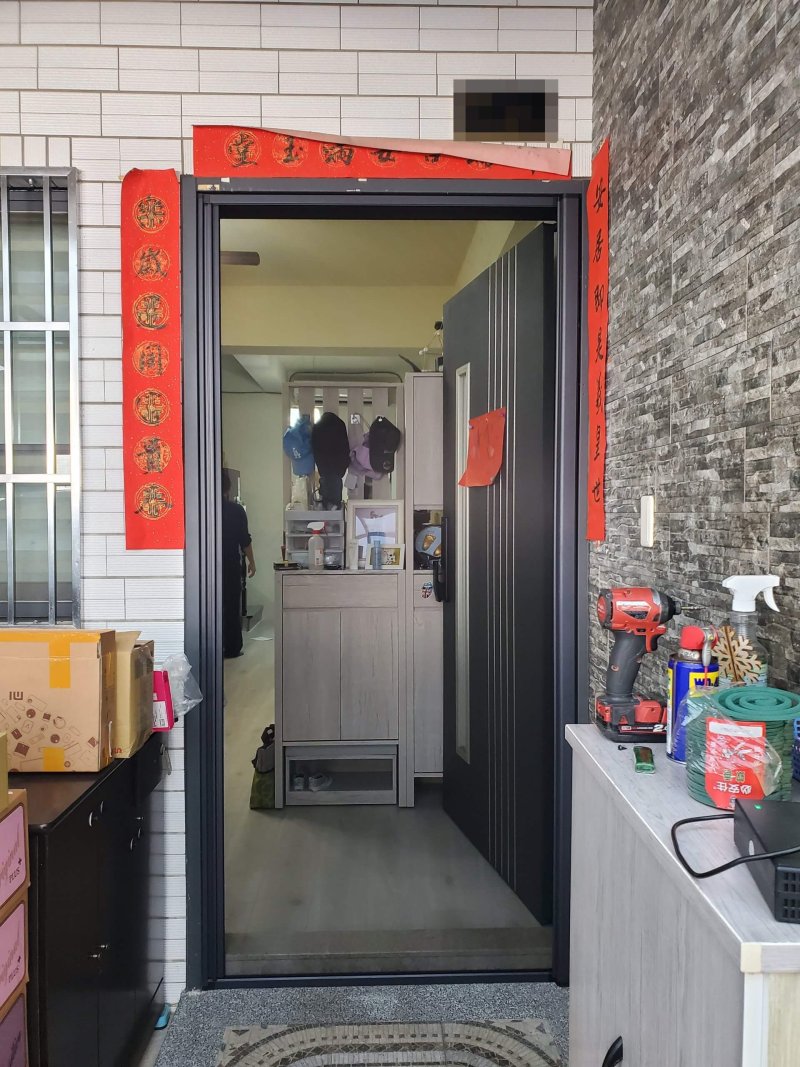 毫無存在感的高清透視隨處定位捲軸紗門 安裝 台南市仁德區中正西路