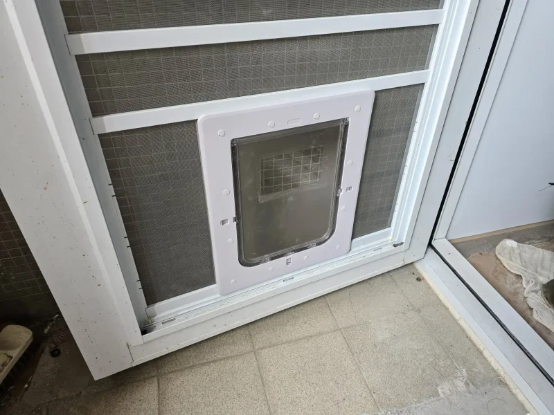 貓門邊框密合細節