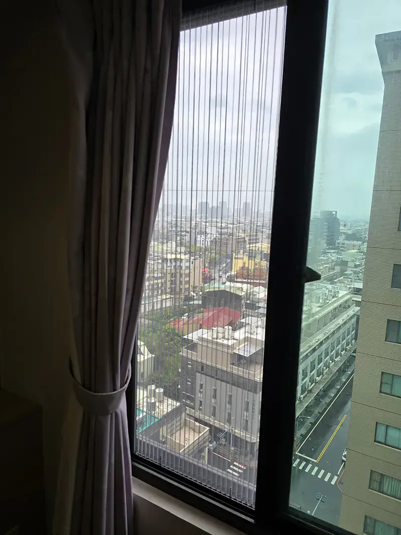 高樓層主臥折疊紗窗