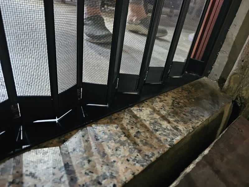 V型葉片紗門設計