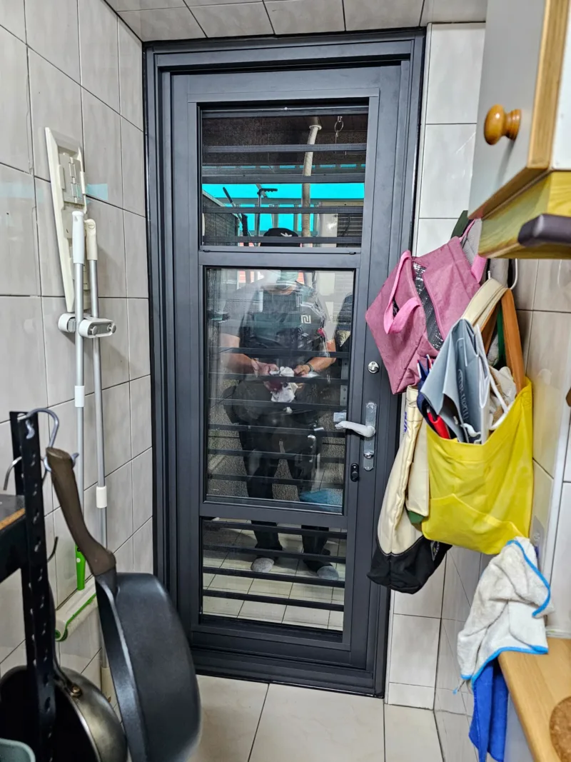廚房與陽台之間動線的更順暢