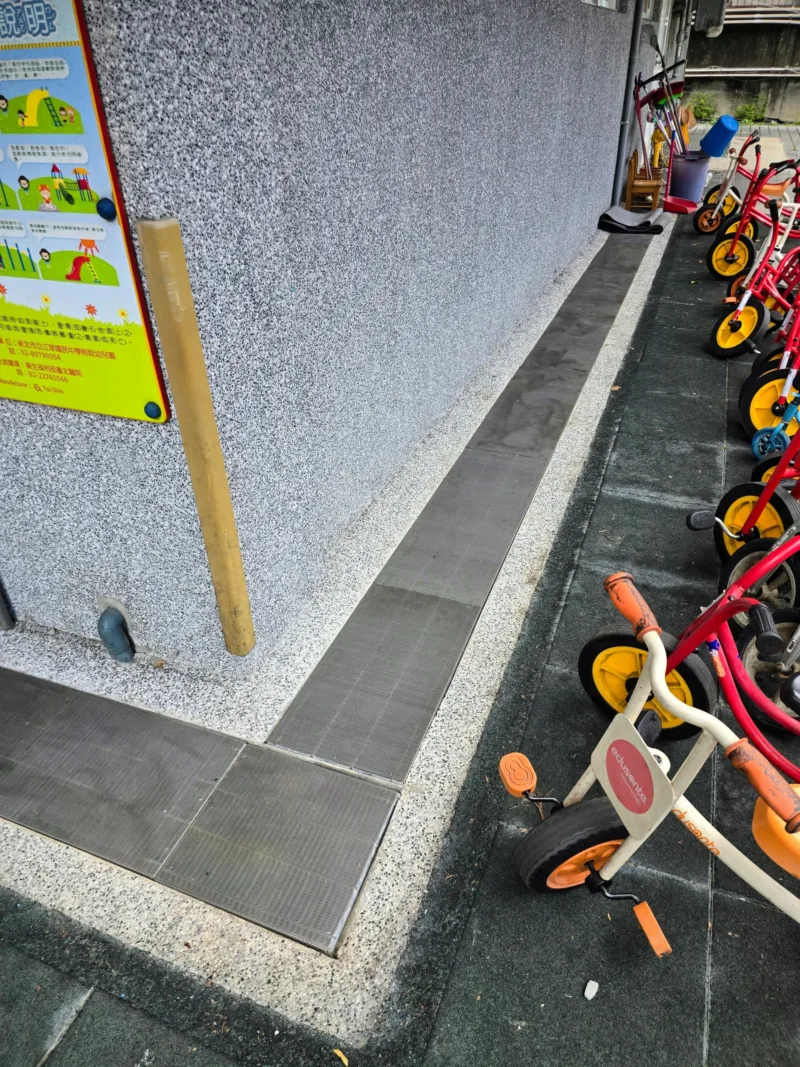 防蚊從源頭開始!幼兒園再度強化校園排水環境